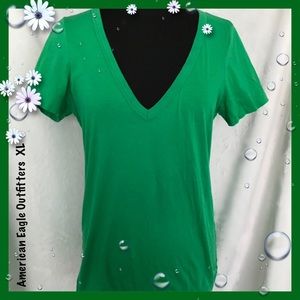 American Eagle Outfitters Green Tee Size XL